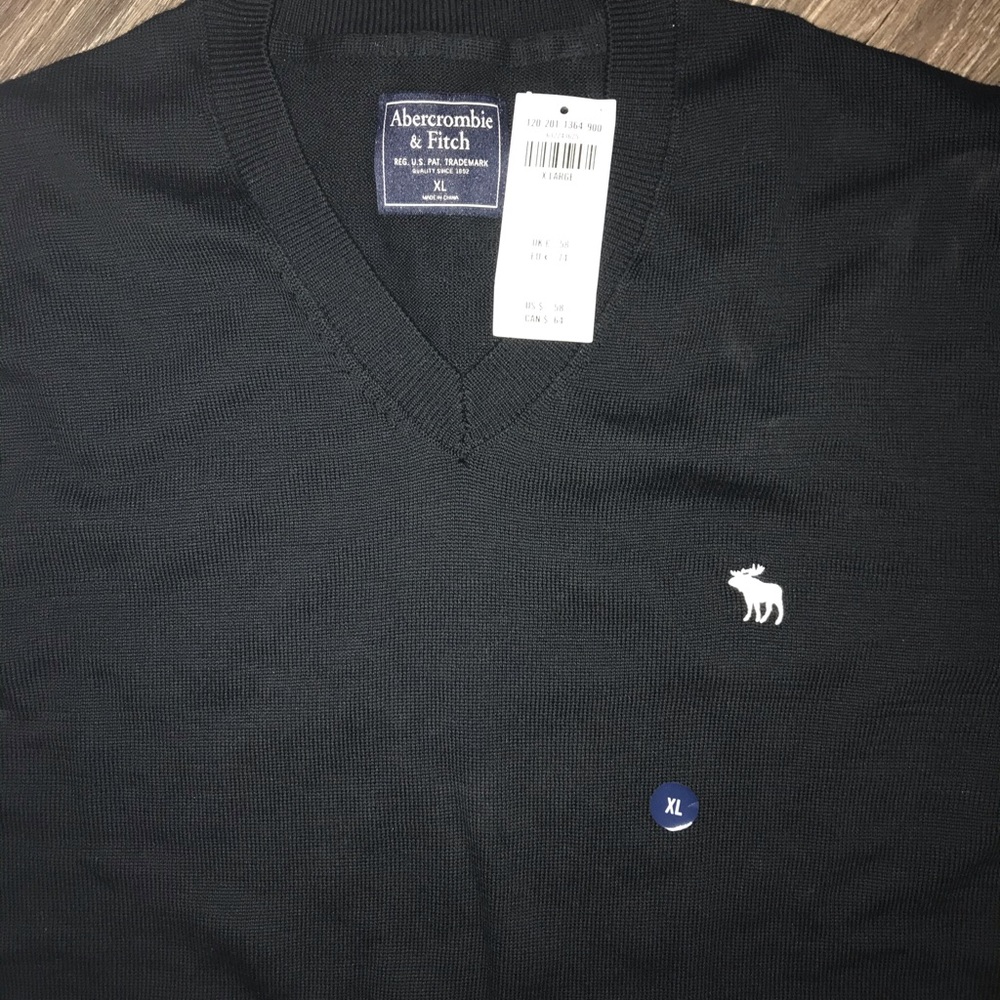 NWT Abercrombie and Fitch Men’s Sweater XL